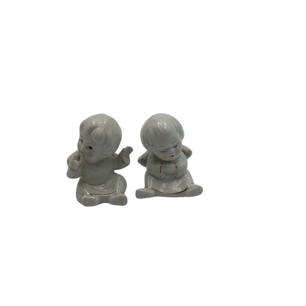 Vintage Porcelain Praying Children Figurines Set‎